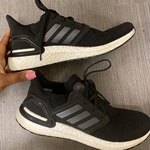 ADIDAS ULTRA BOOST 4.0